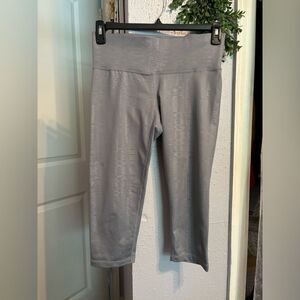 Adidas | Climate Midrise Crop Leggings | Size Medium